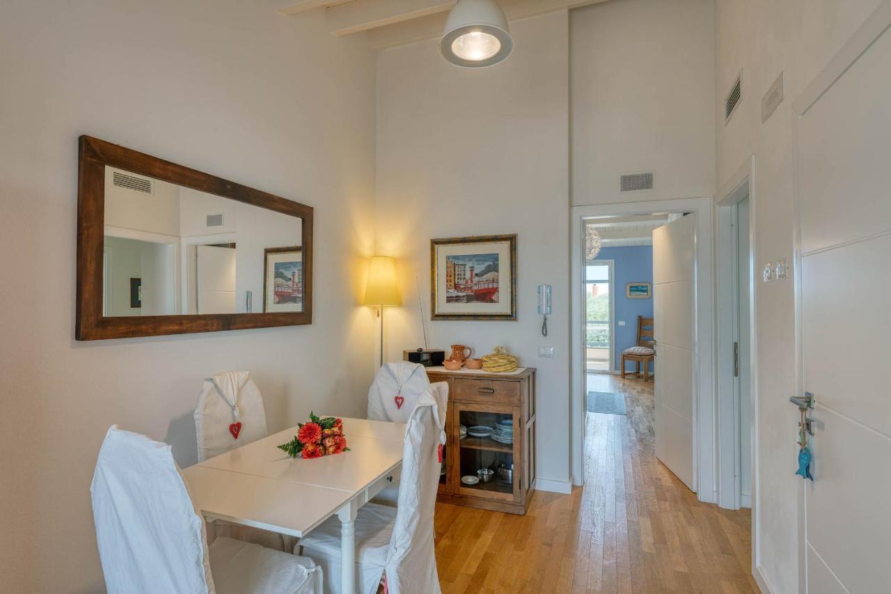 La Casa Degli Ulivi Appartamento In Villa Con Patio 夸尔图-圣埃莱娜 外观 照片